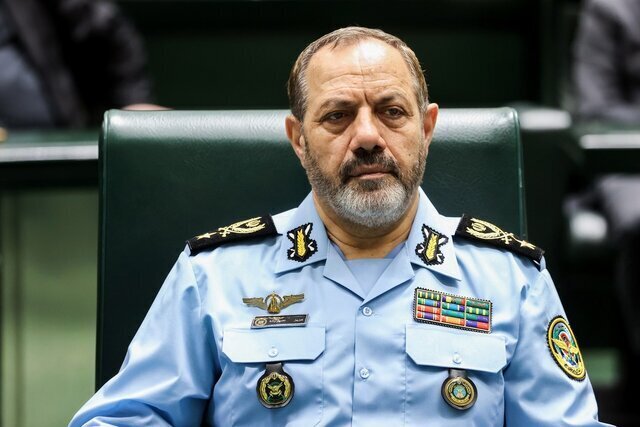 هشدار وزیر دفاع درباره استفاده از موشک‌ های جدید ایران در صورت حمله دوباره اسرائیل